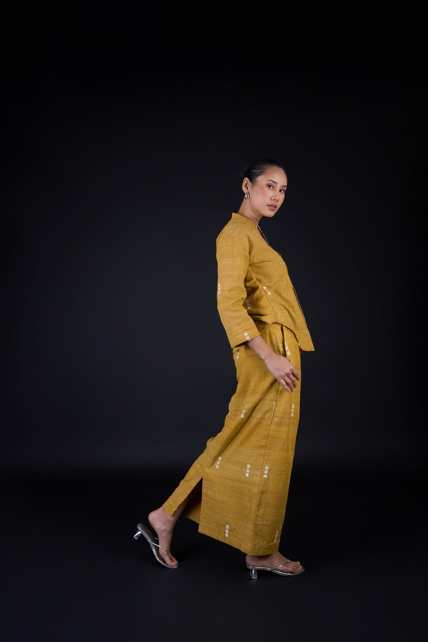 Hunali (সোনালী) Coord Set