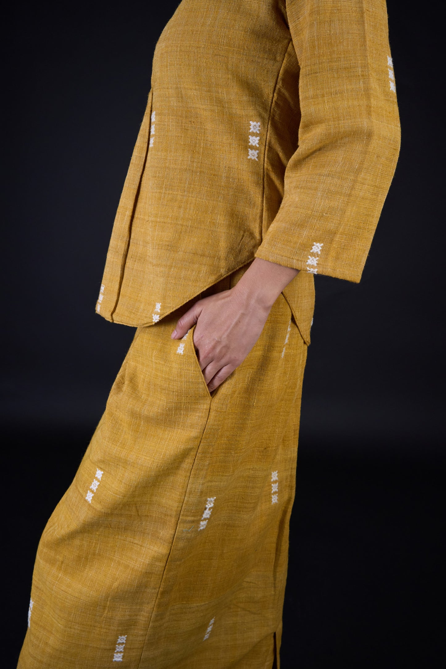 Hunali (সোনালী) Coord Set