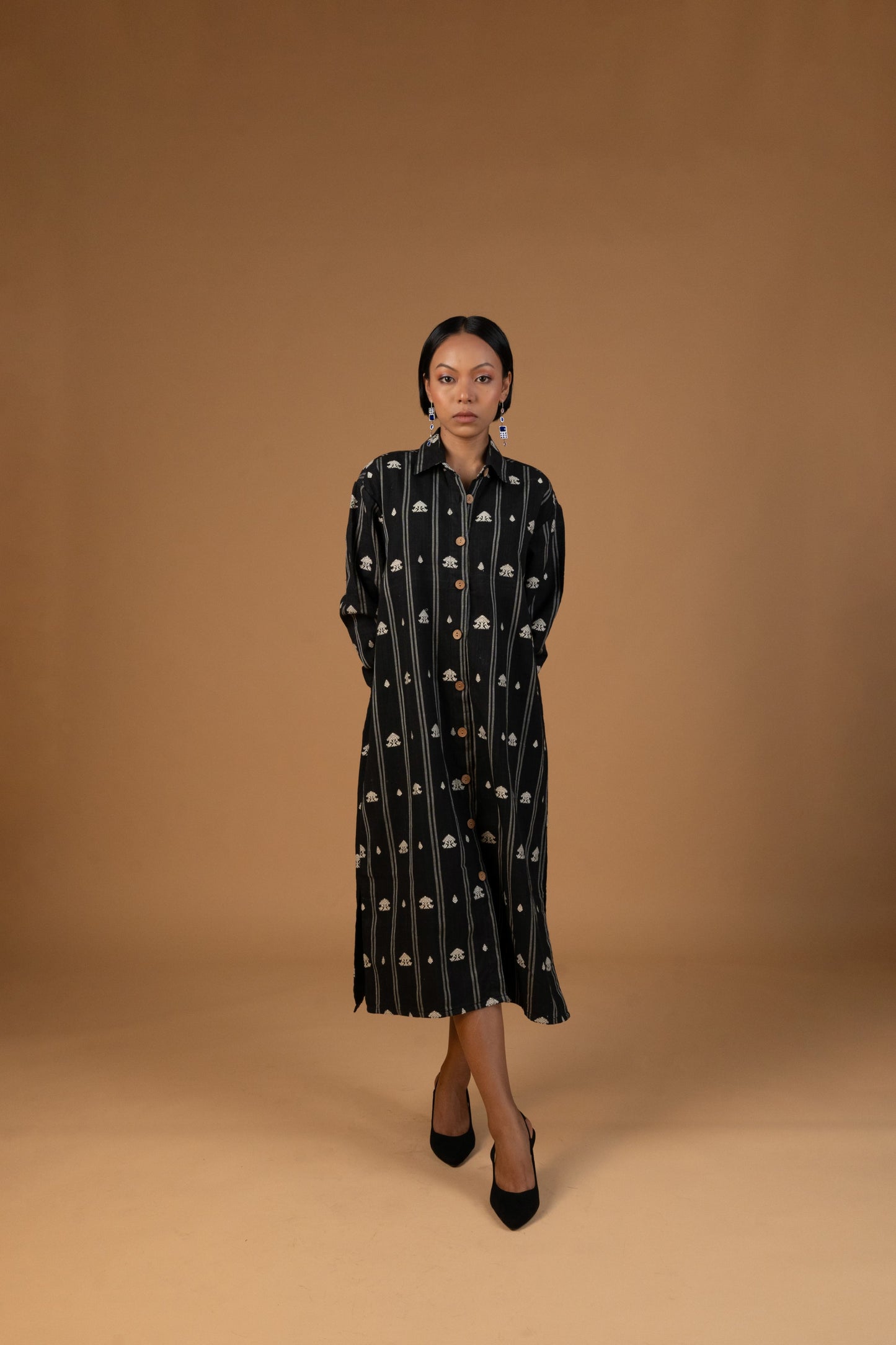 Torali (তৰালী)Relaxed Fit Midi Dress