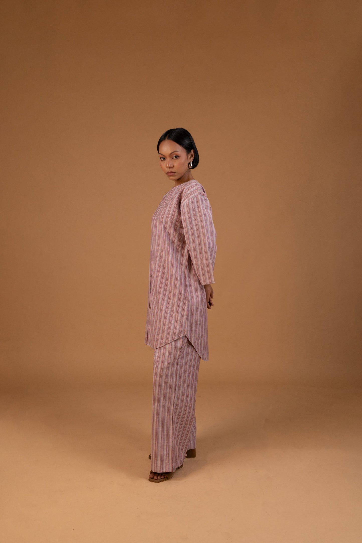 Oinitom (ঐনিতম) Kurta Set