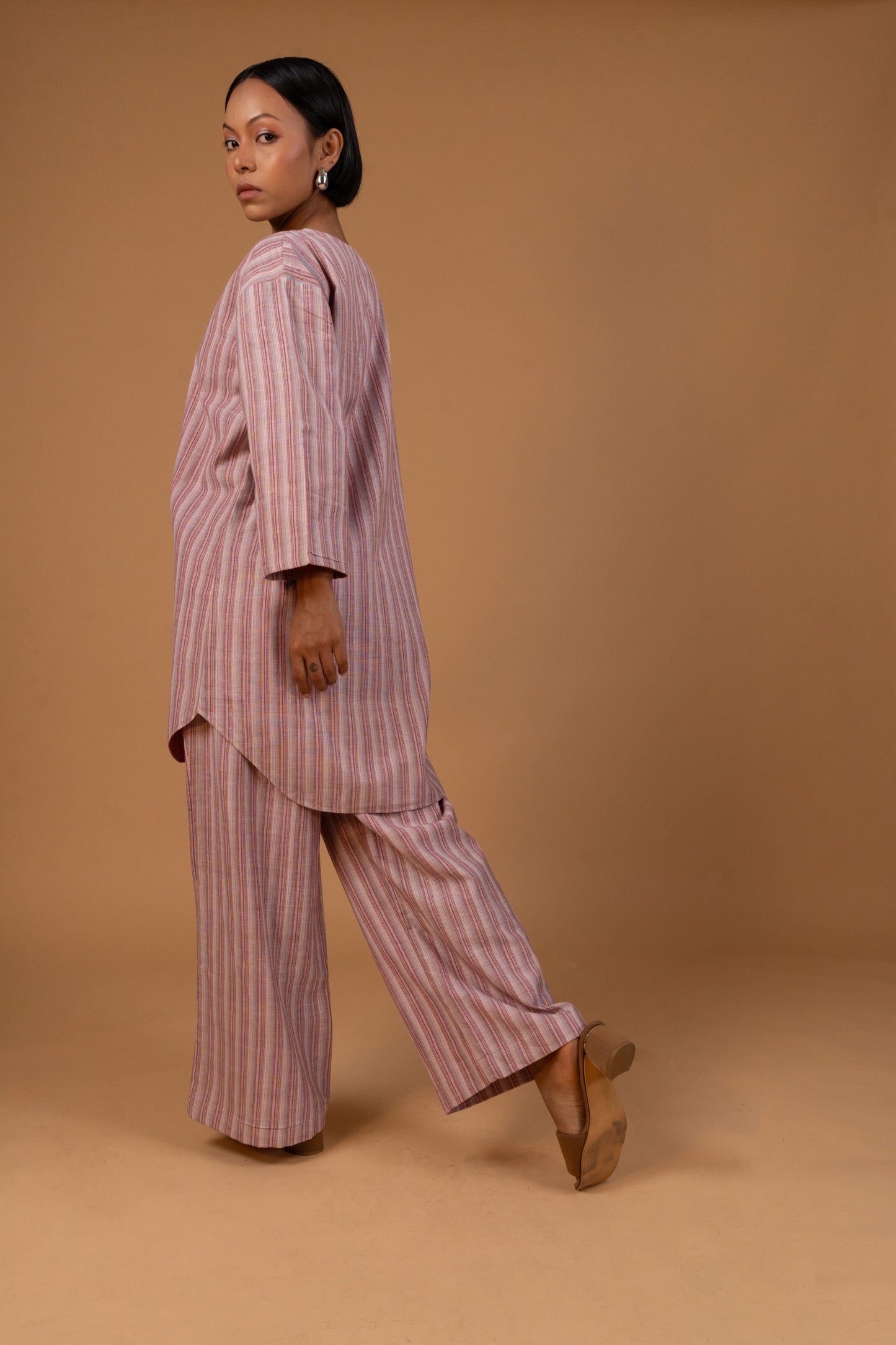 Oinitom (ঐনিতম) Kurta Set