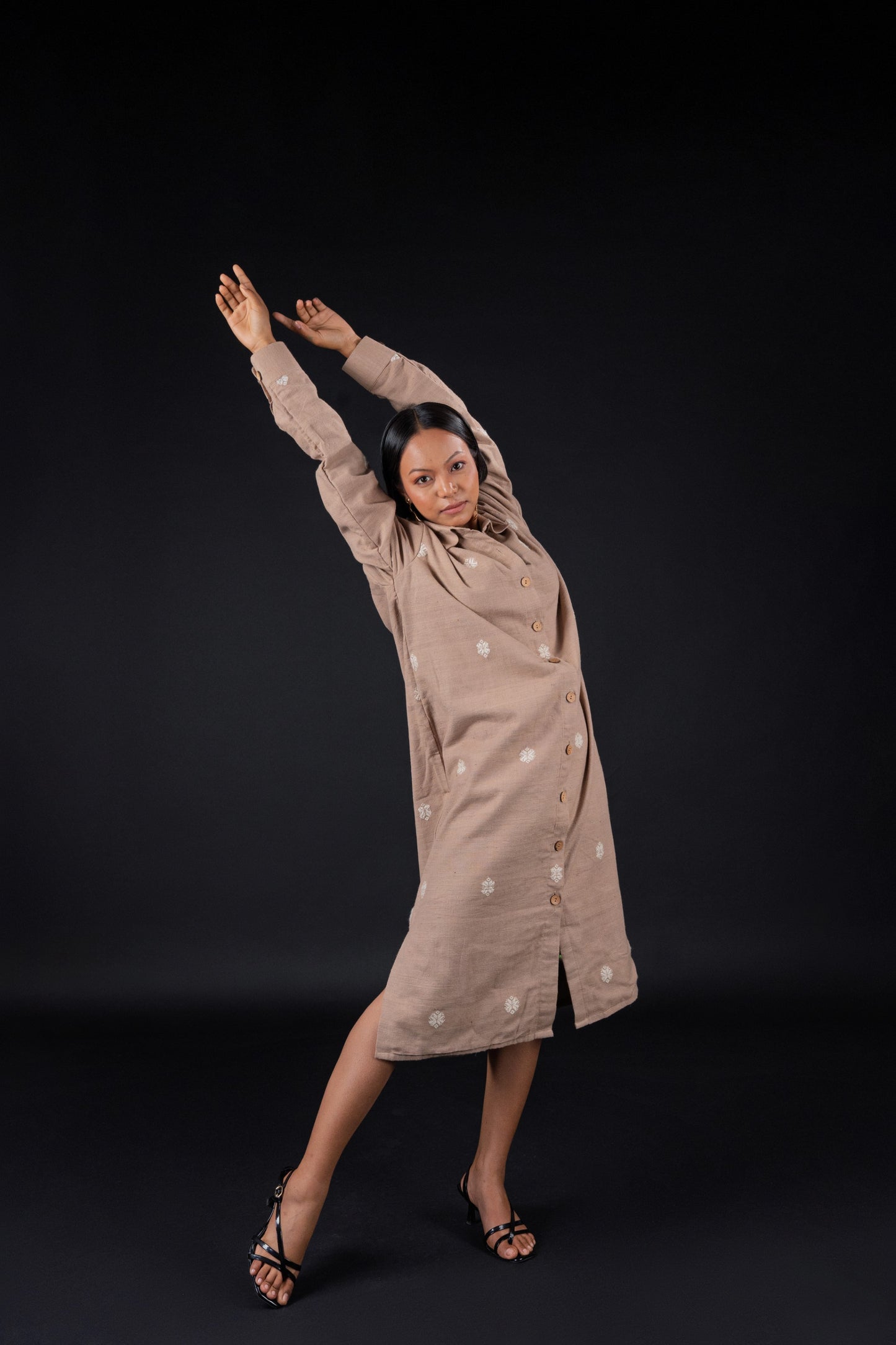 Xilponi (শিল্পণী) Relaxed Fit Shirt Dress